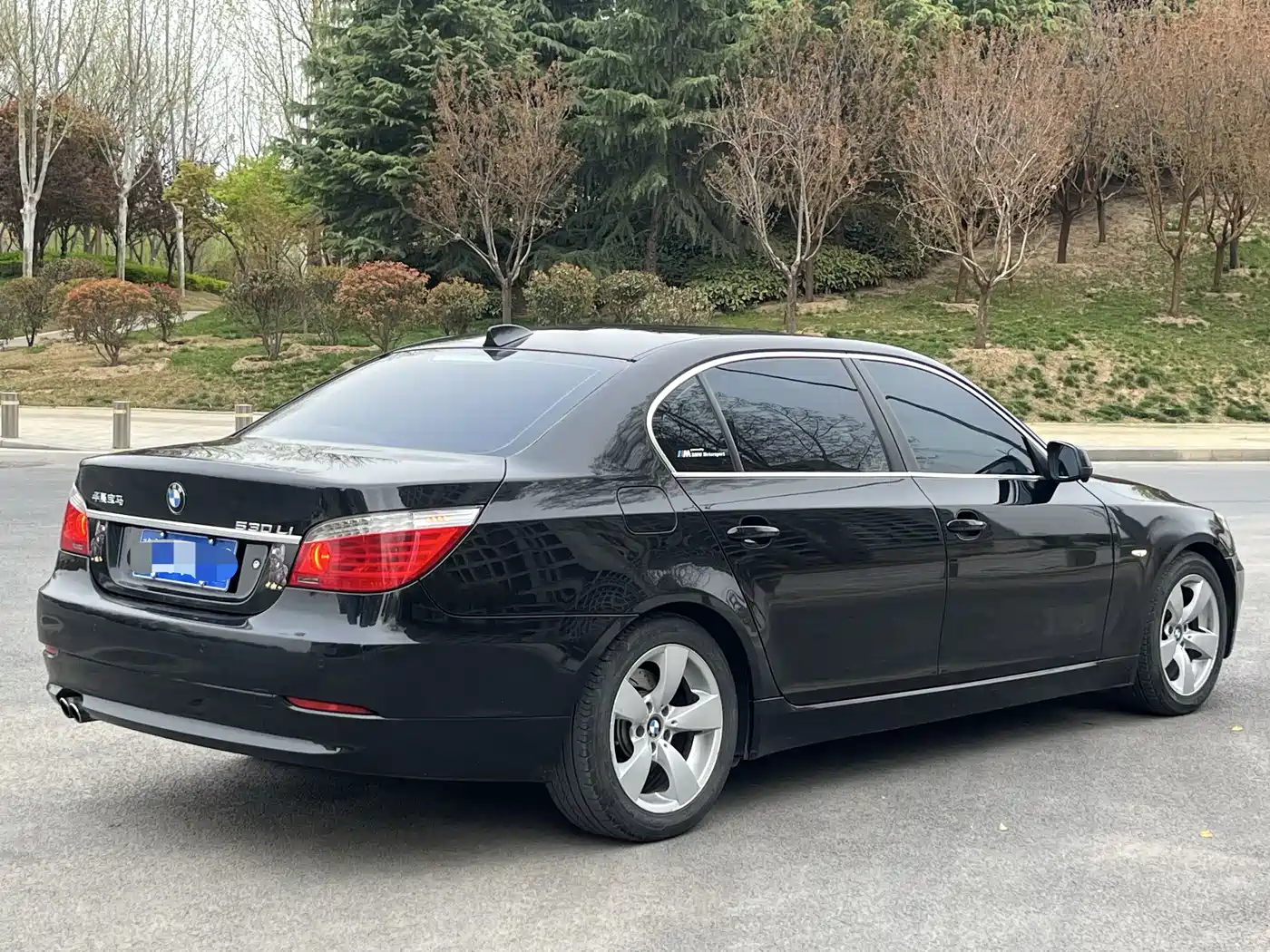BMW 5 Series 2009 Model 525Li Luxury фото 7