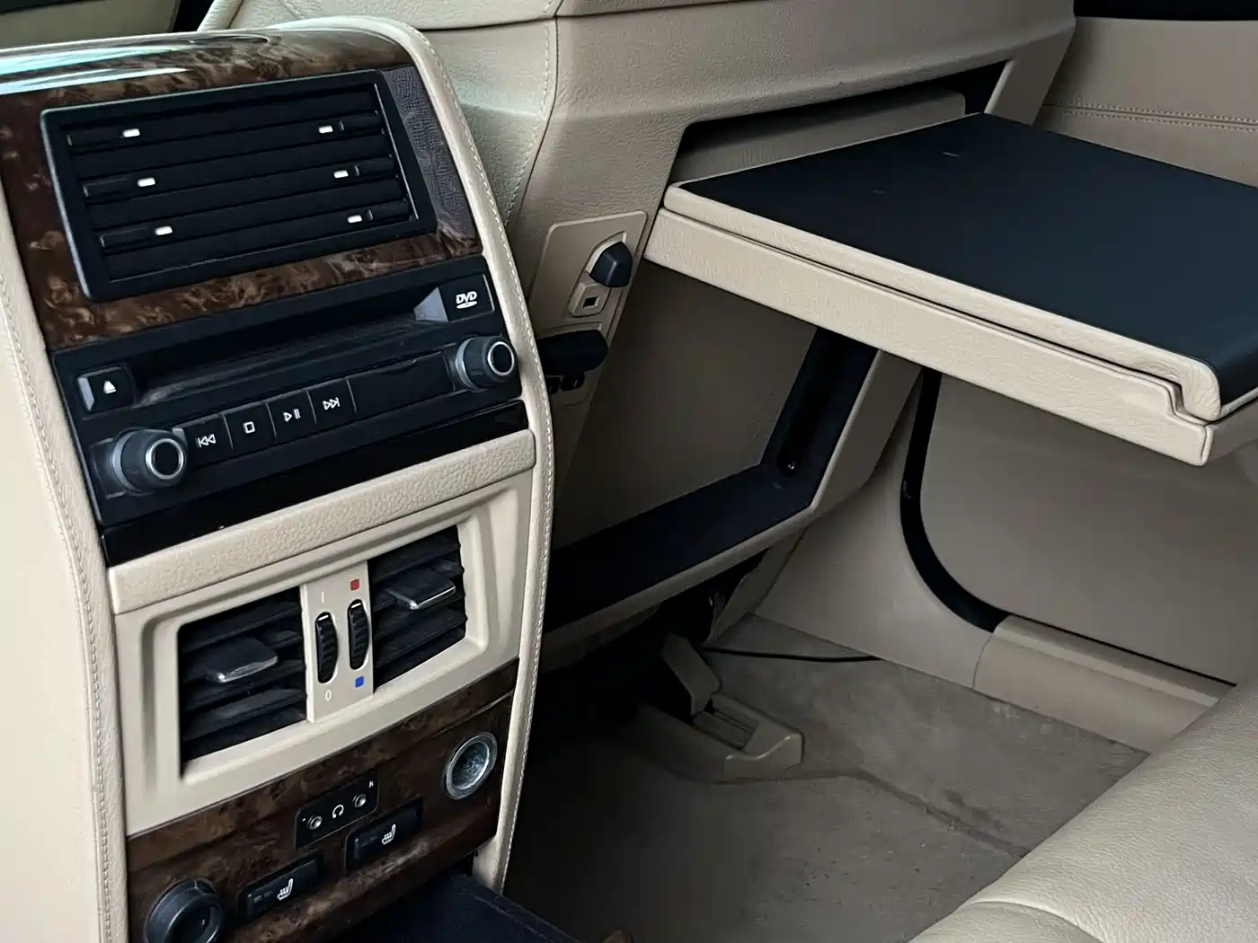 BMW 5 Series 2009 Model 525Li Luxury фото 17