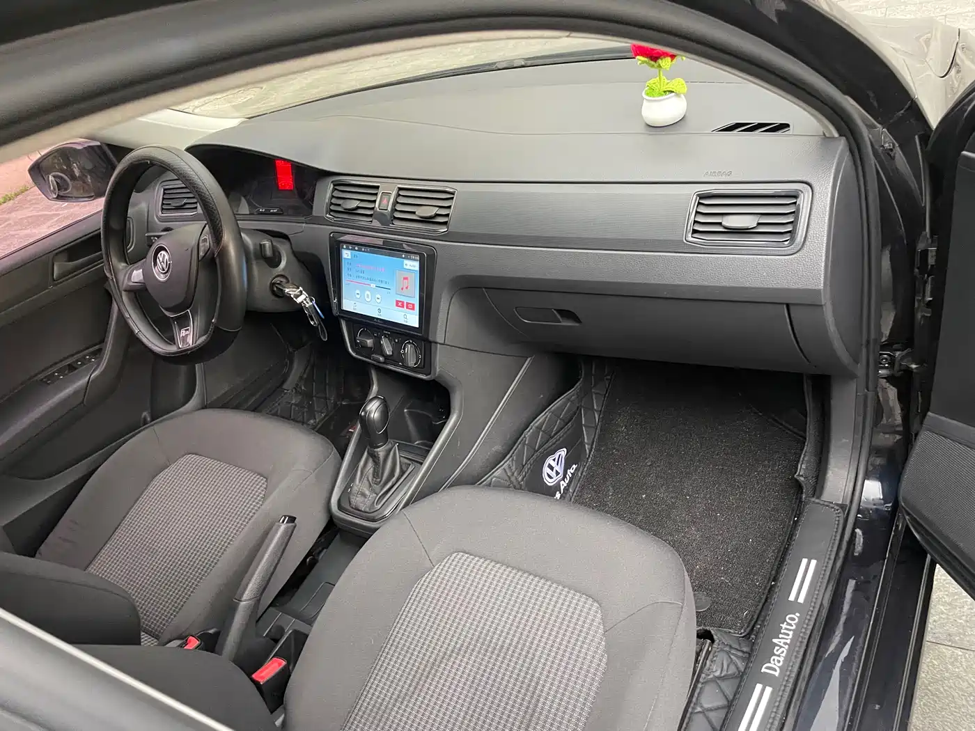 Volkswagen Santana 2018 1.5L Automatic Trend Edition фото 10