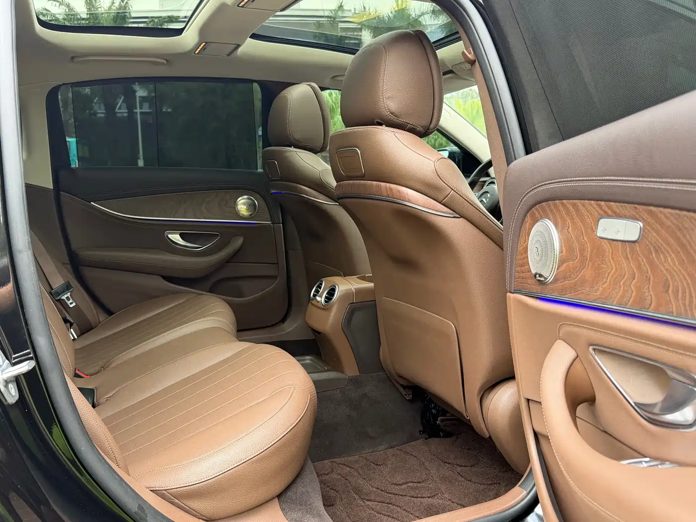Mercedes-Benz E-Class 2017 E 300 L Luxury фото 11
