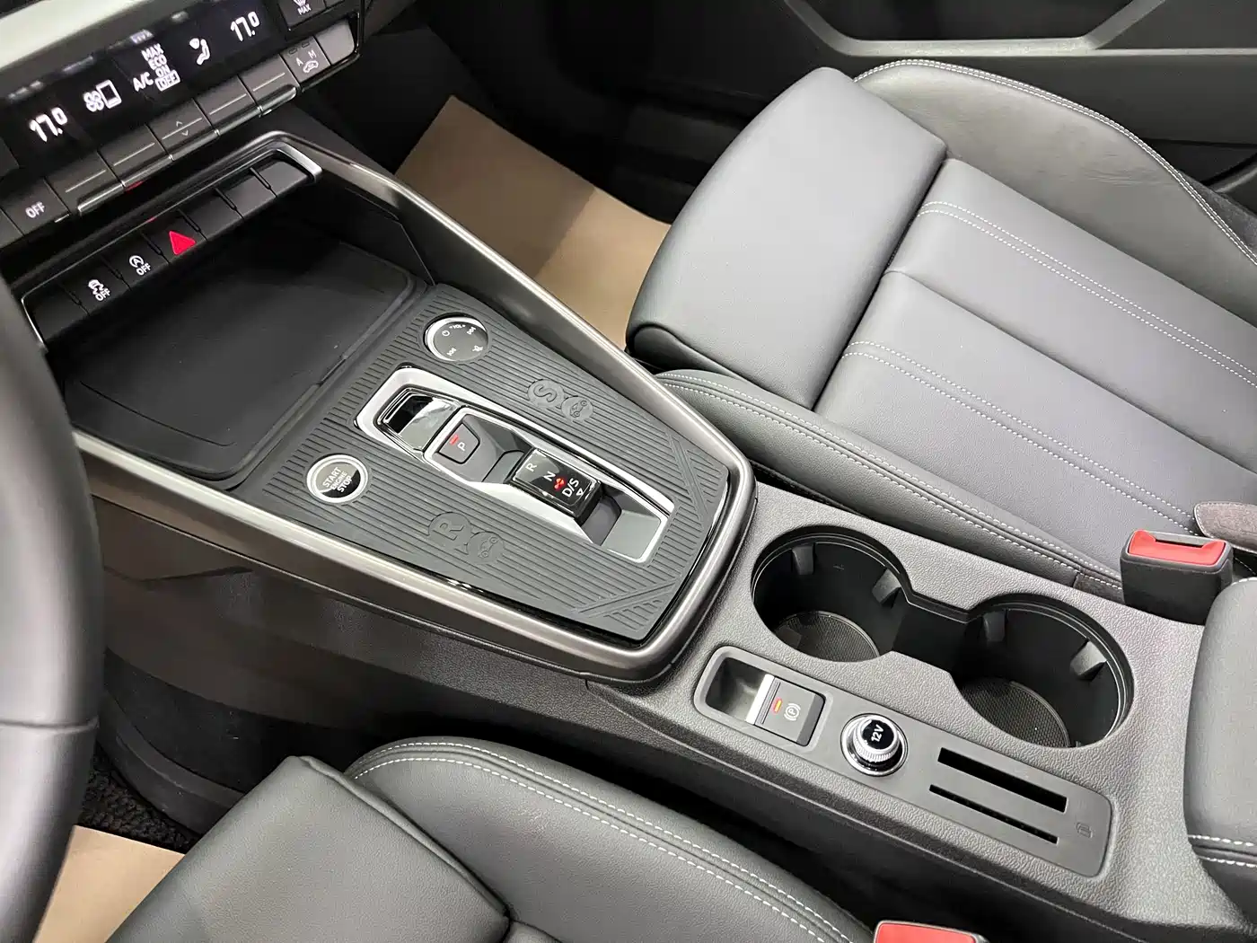 Фото 17 - Audi A3