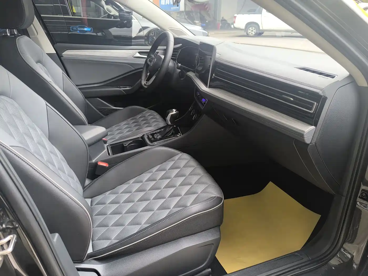 Volkswagen Sagitar 2024 300TSI DSG Surpass Edition фото 6