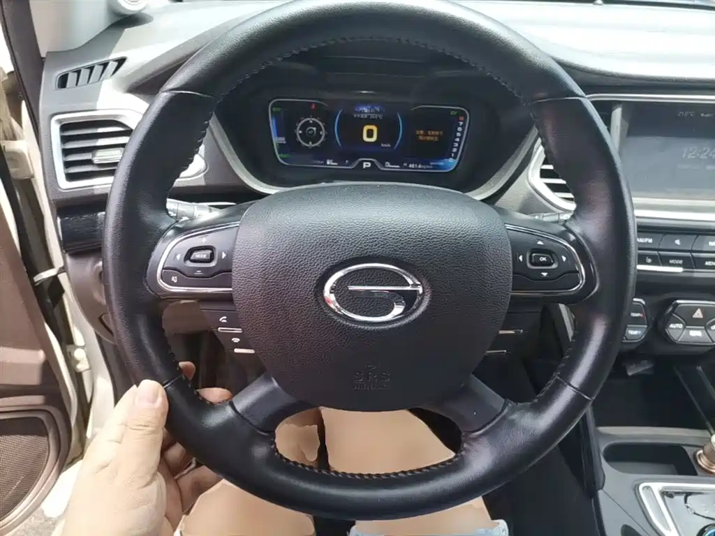 GAC Group GAC Trumpchi PHEV 2018 2019 1.5L Smart Connect Premium Edition