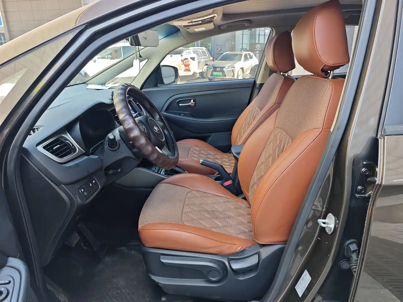 Kia Carens 2013 2.0L 7-Seat Auto Standard China IV фото 4