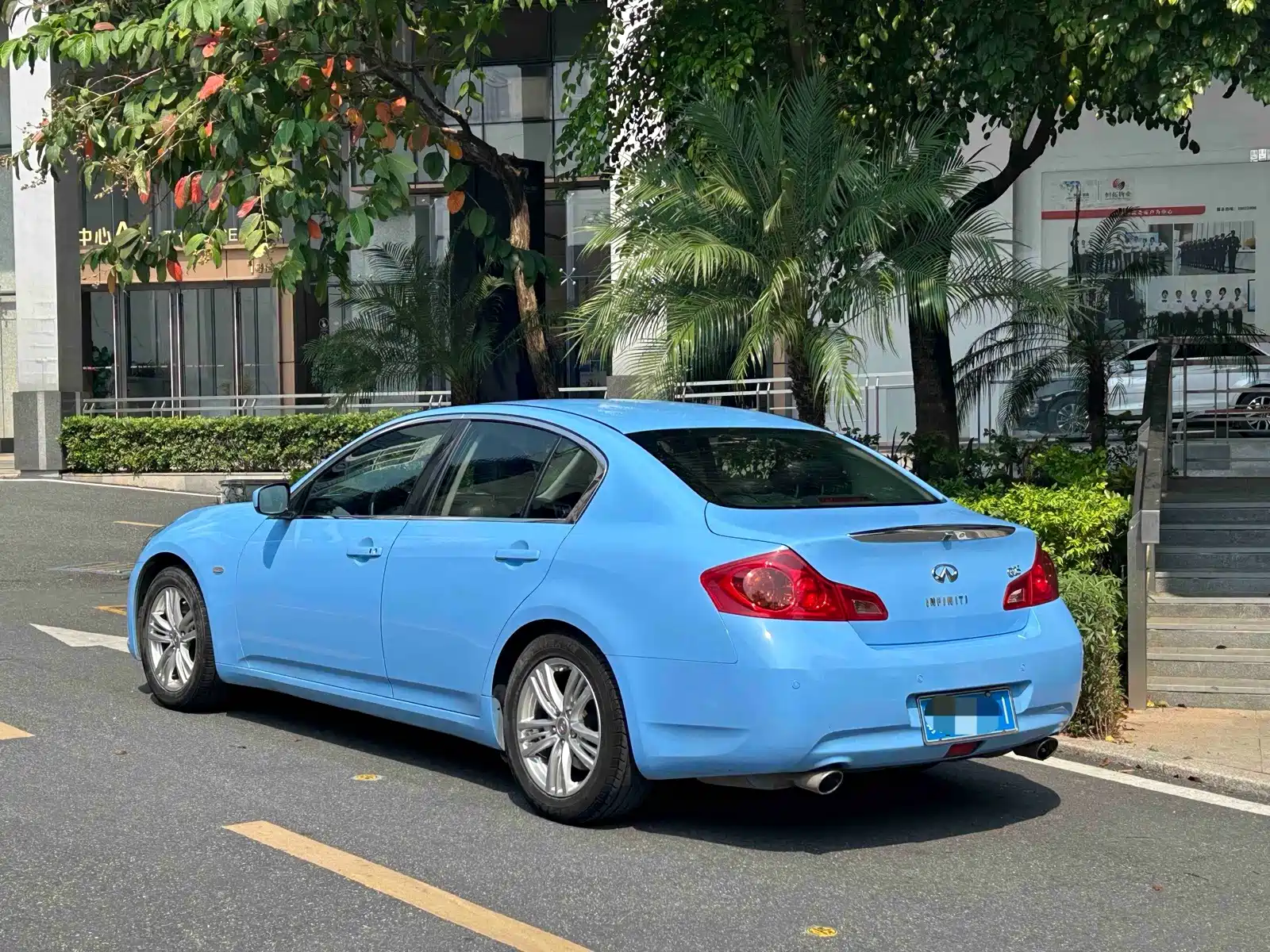 Фото 4 - Infiniti G Series