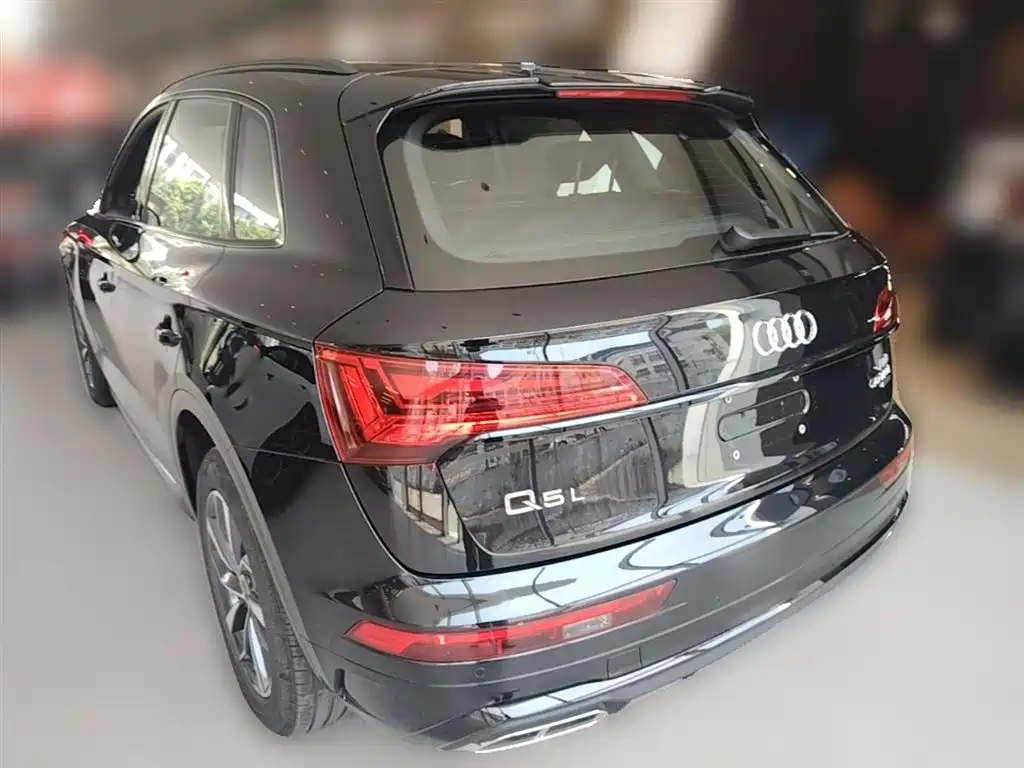 Audi Q5L 2024 Model 40 TFSI Luxury Dynamic фото 9