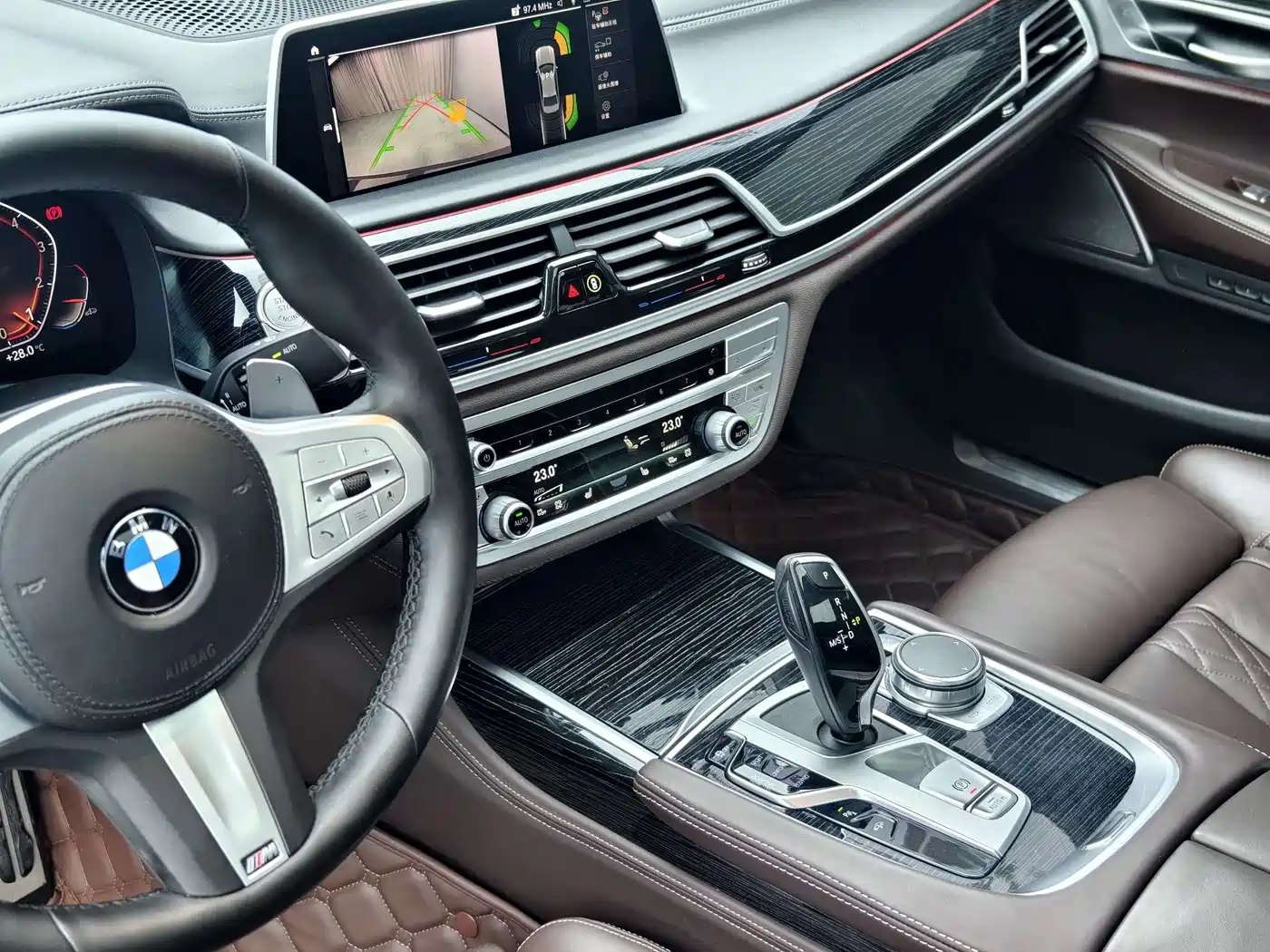 BMW 7 Series 2021 Model 730Li M Sport Package фото 9