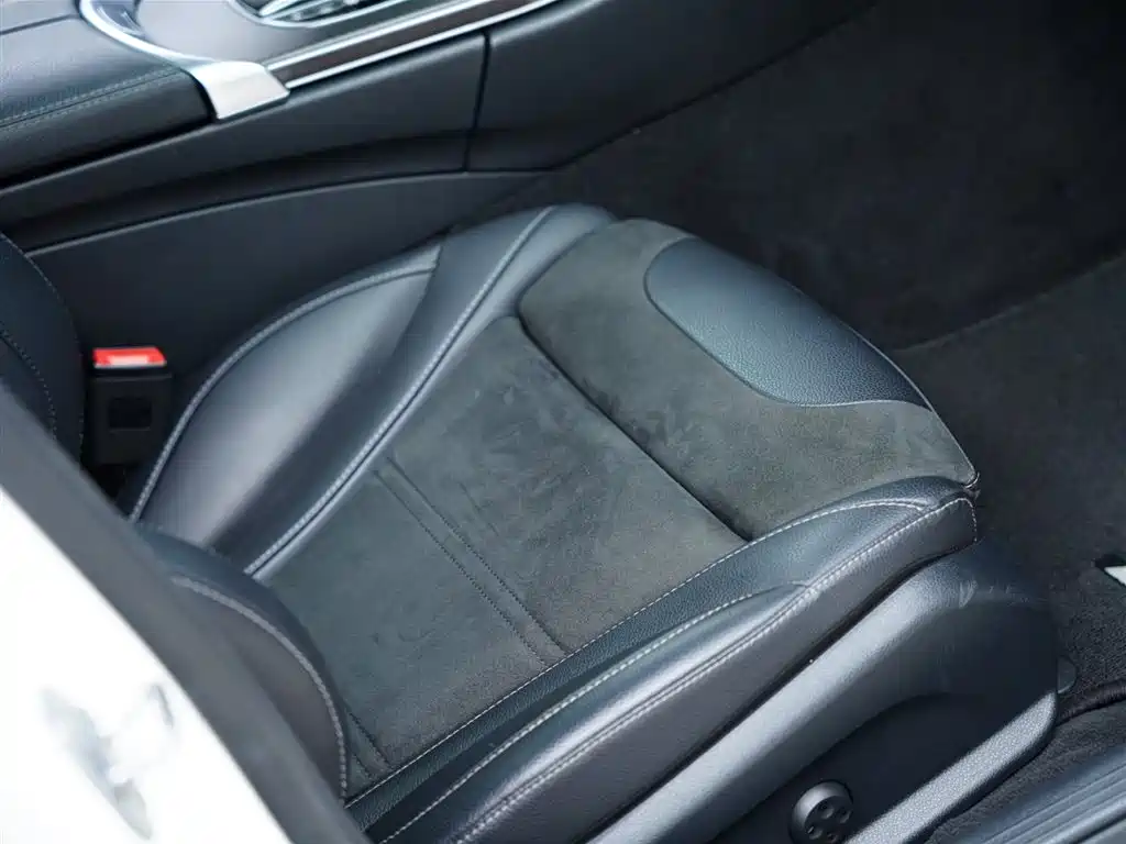 Mercedes-Benz C-Class AMG 2019 AMG C 63 фото 43