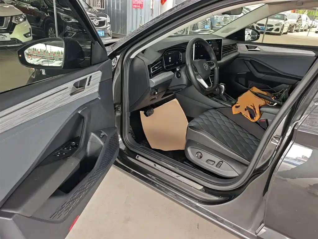Volkswagen Sagitar 2023 300TSI DSG Excellence Edition фото 16
