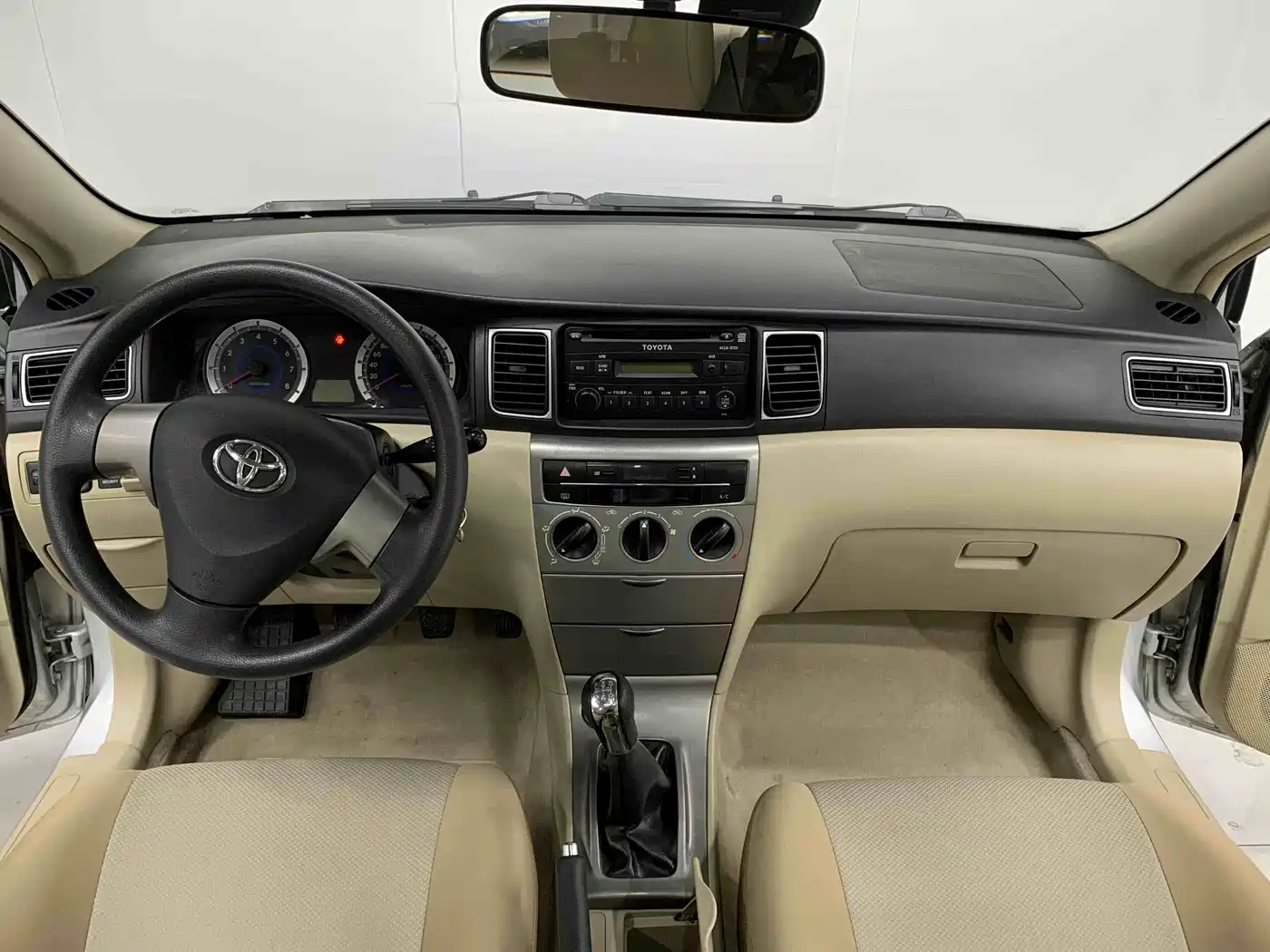 Toyota Corolla 2013 1.6L Manual Excellence Edition фото 16