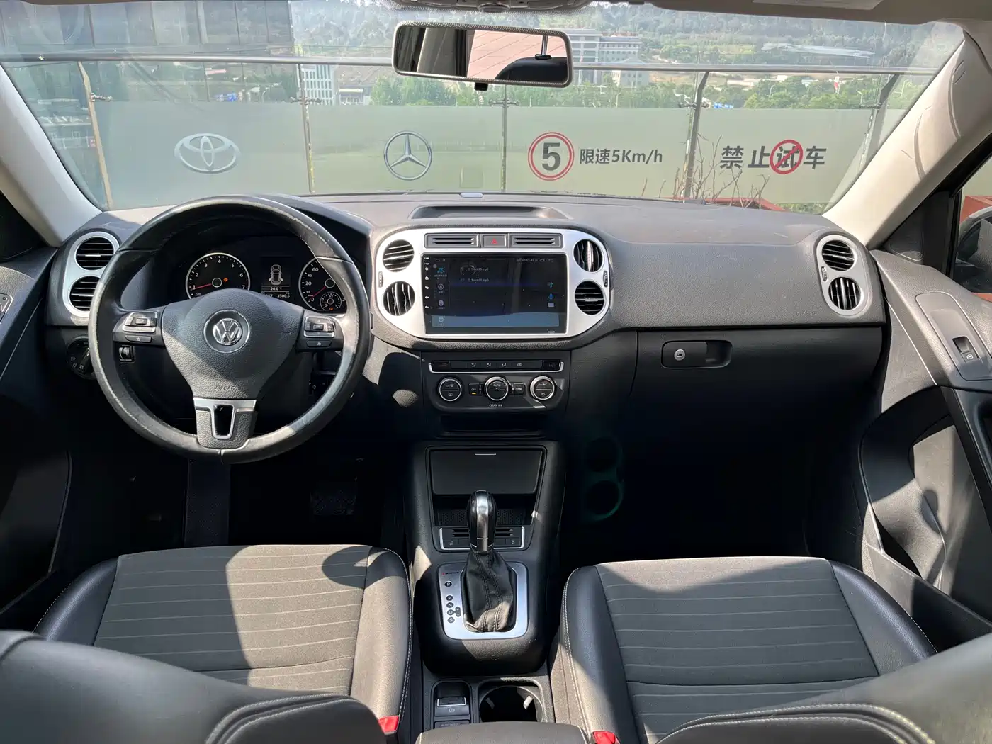 Volkswagen Tiguan 2016 Model 300TSI Automatic 4WD Trend Vision Edition фото 6