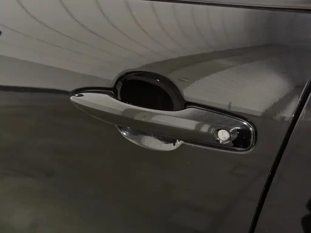 Photo 18 - Toyota Frontlander