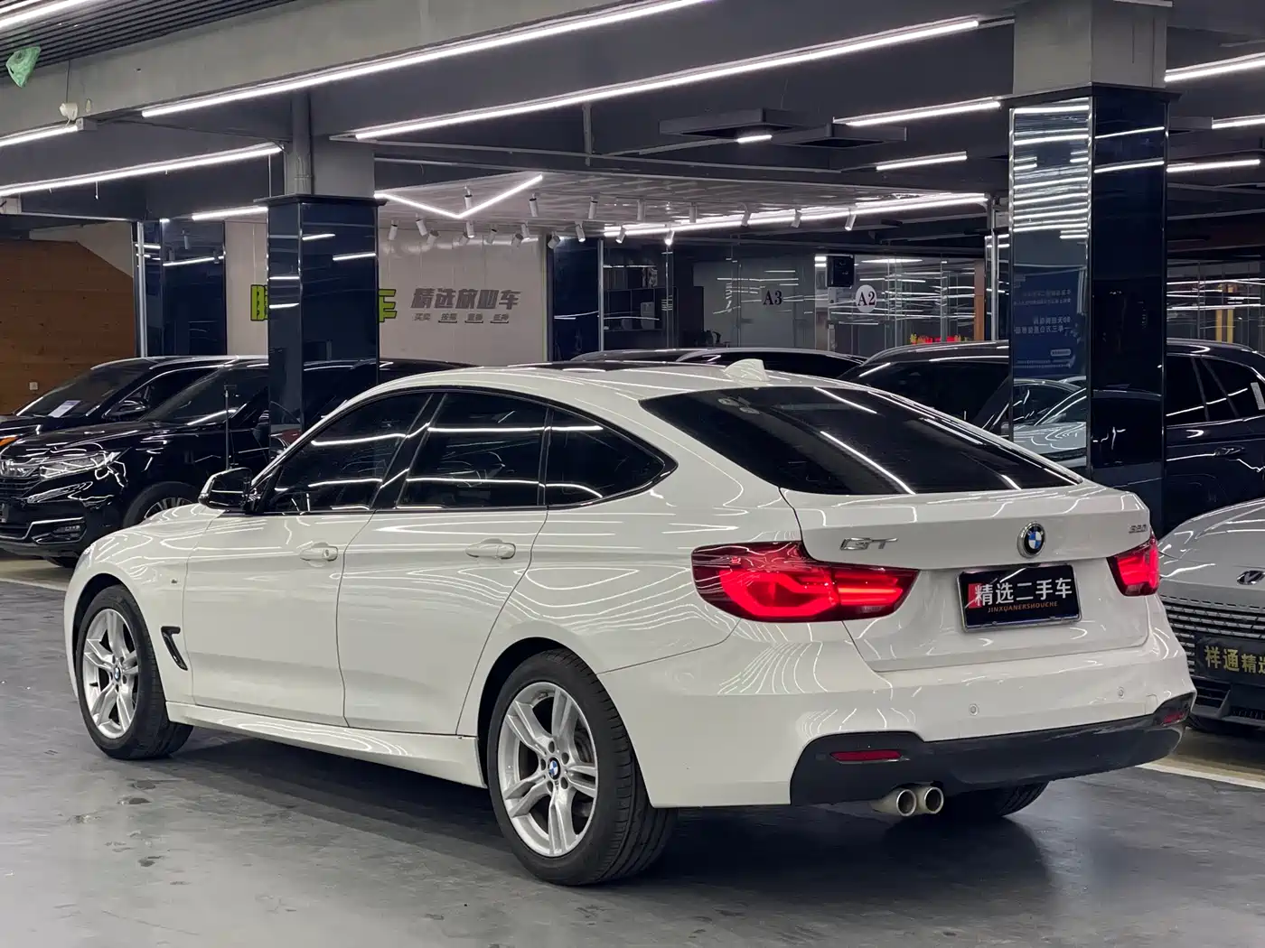 BMW 3 Series GT 2020 320i M Sport Package фото 8