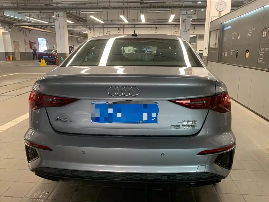 Audi A3 2023 A3L Limousine 35 TFSI Fashion Sport фото 3