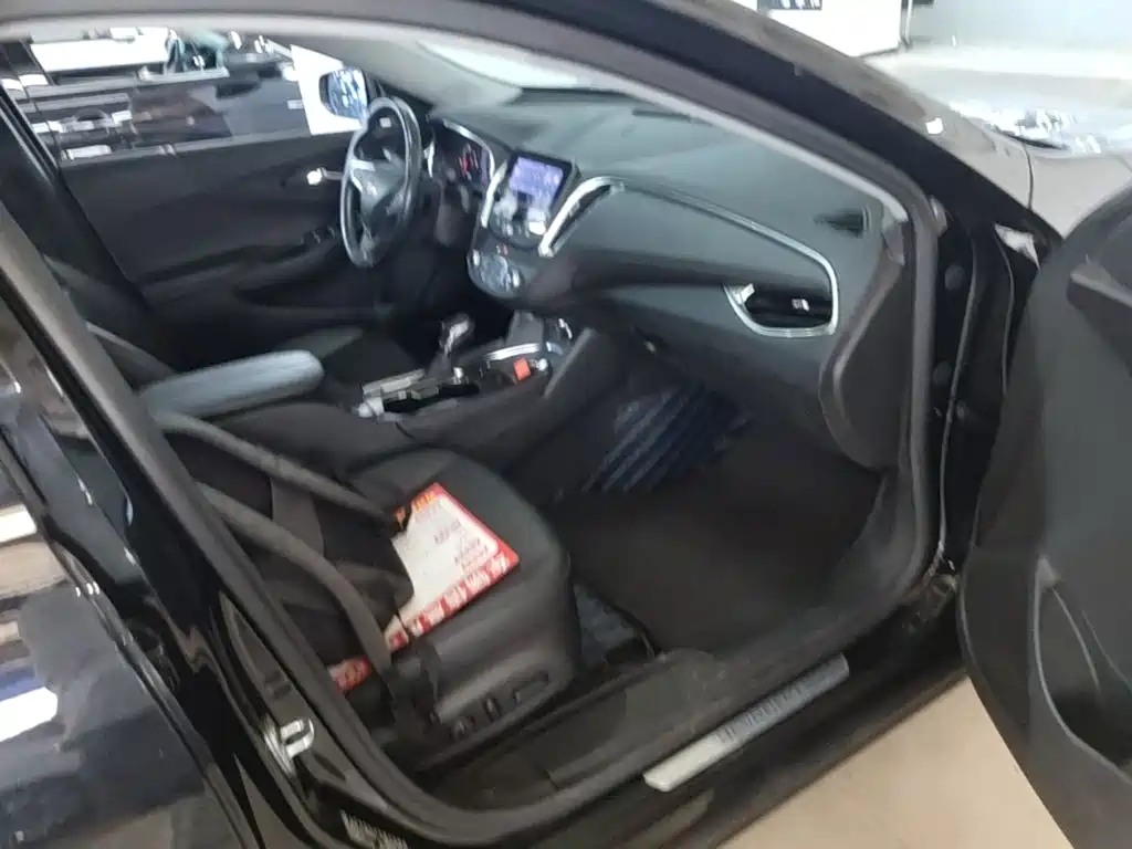 Photo 25 - Chevrolet Malibu XL