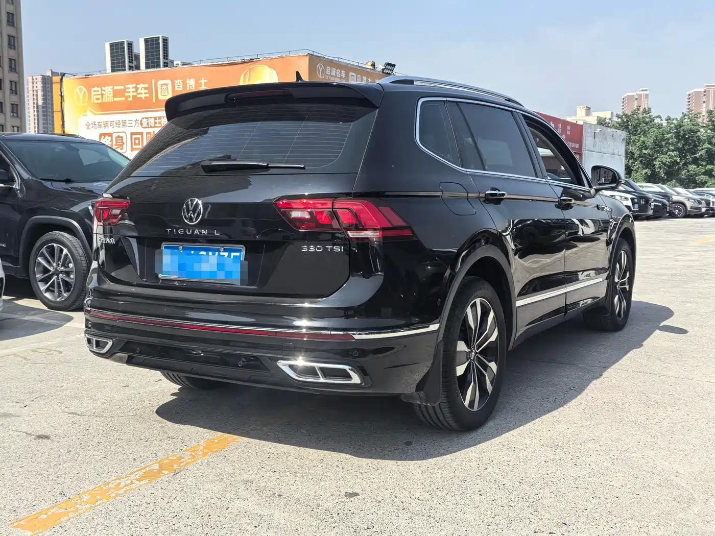 Volkswagen Tiguan L 2024 330TSI Automatic 2WD R-Line Premium Enjoyment Edition фото 5