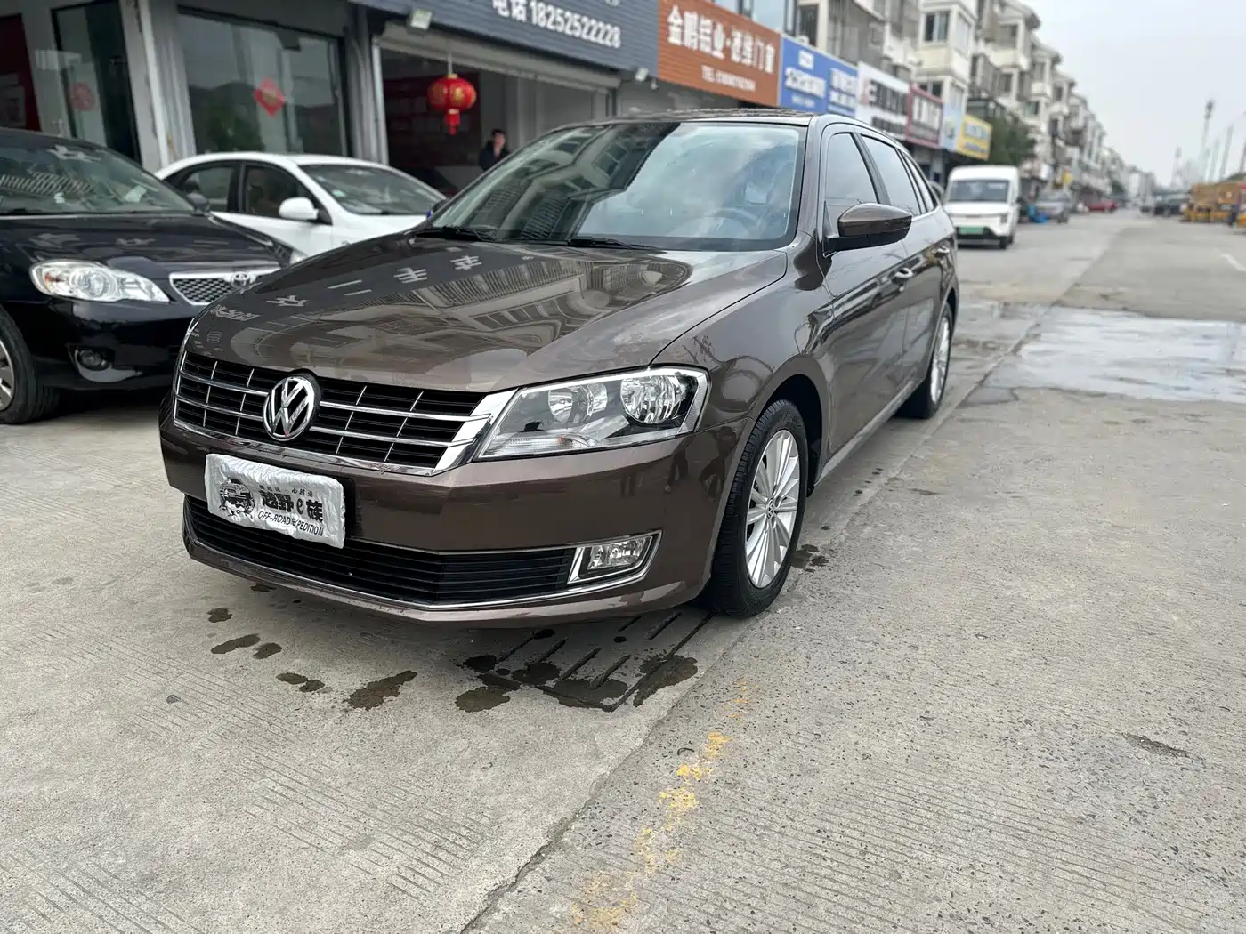 Volkswagen Lavida Tour 2013 1.6L Automatic Comfort