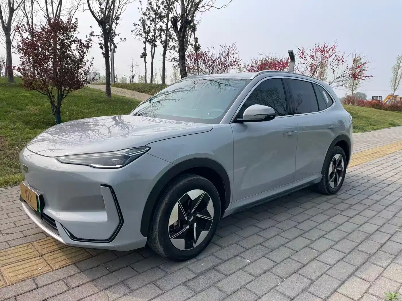 GEELY GALAXY GALAXY E5