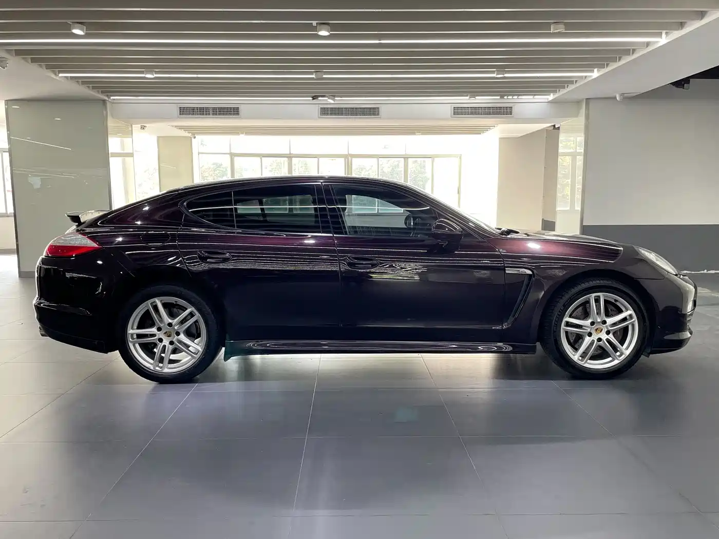 Porsche Panamera 2013 Panamera Platinum Edition 3.6L фото 7