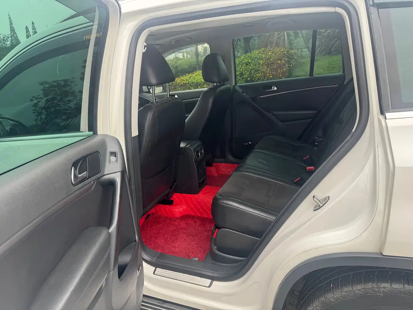 Volkswagen Tiguan 2013 2.0TSI Automatic AWD Flagship Edition фото 11