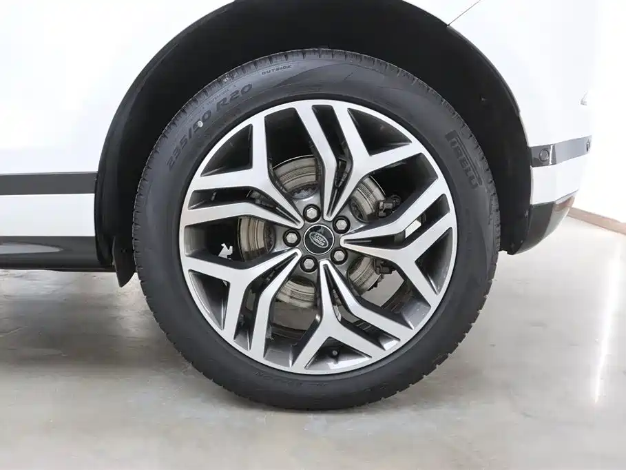 Land Rover Range Rover Evoque 2021 Range Rover Evoque L 249PS R-Dynamic SE Luxury Edition фото 36