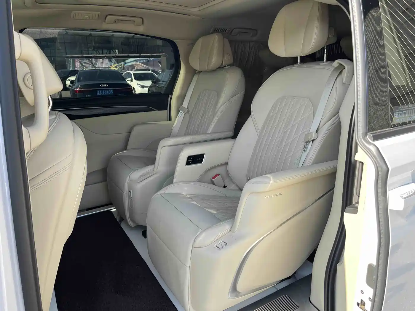 BUICK GL8