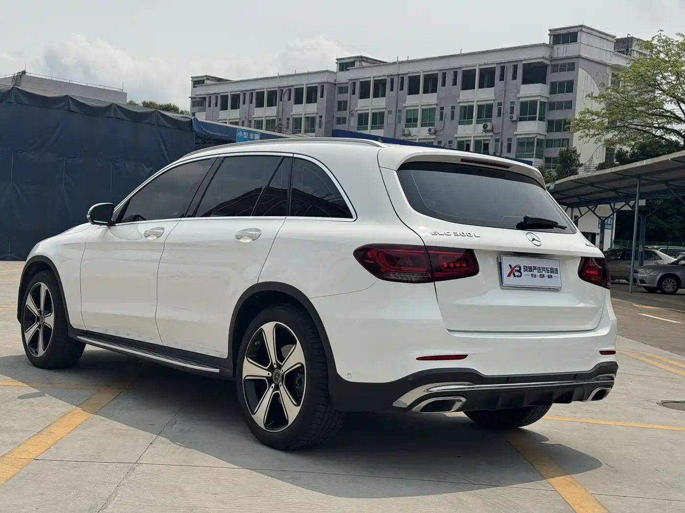 Mercedes-Benz GLC 2022 Model GLC 300 L 4MATIC Luxury Edition фото 3