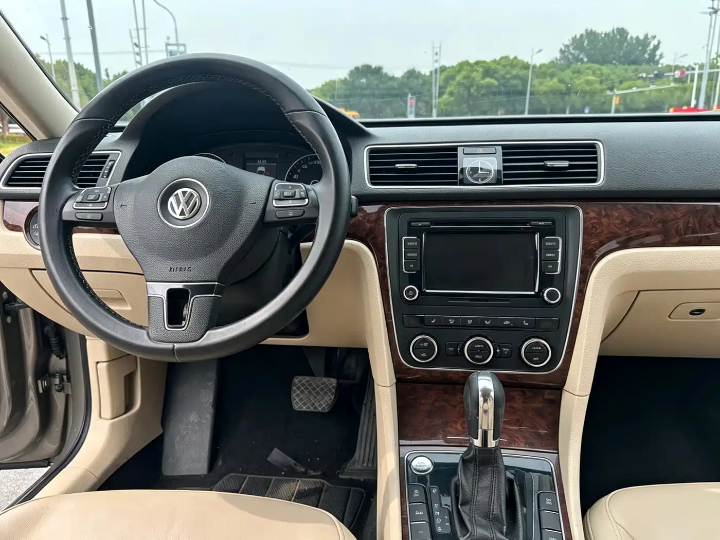 Photo 16 - Volkswagen Passat