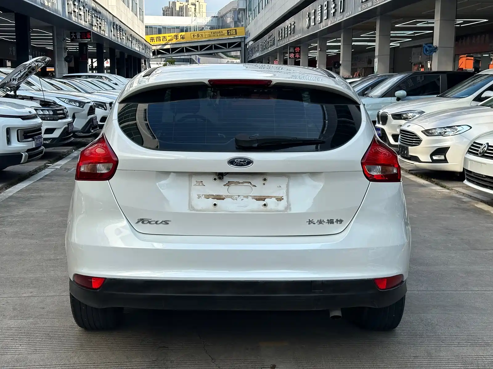 Фото 3 - Ford Focus