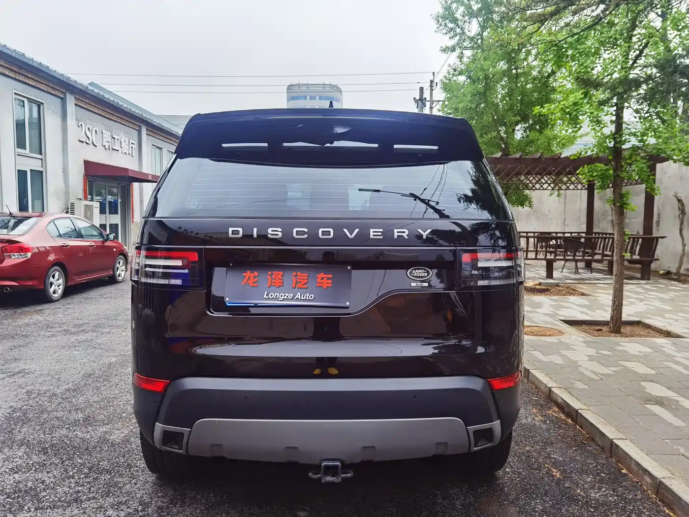 Land Rover Discovery 2017 3.0 SC V6 SE фото 5