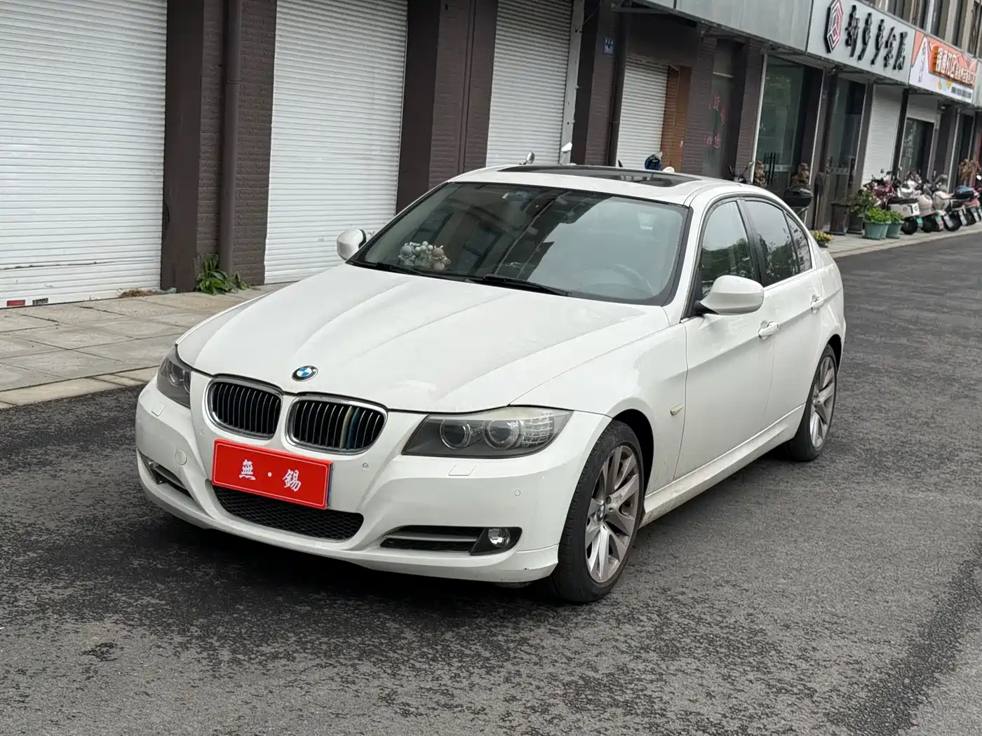 BMW 3 Series 2011 320i Luxury