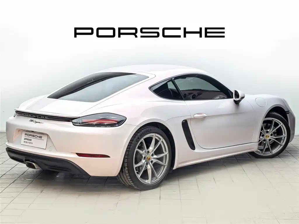 PORSCHE 718