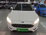 Фото 3 - Ford Focus