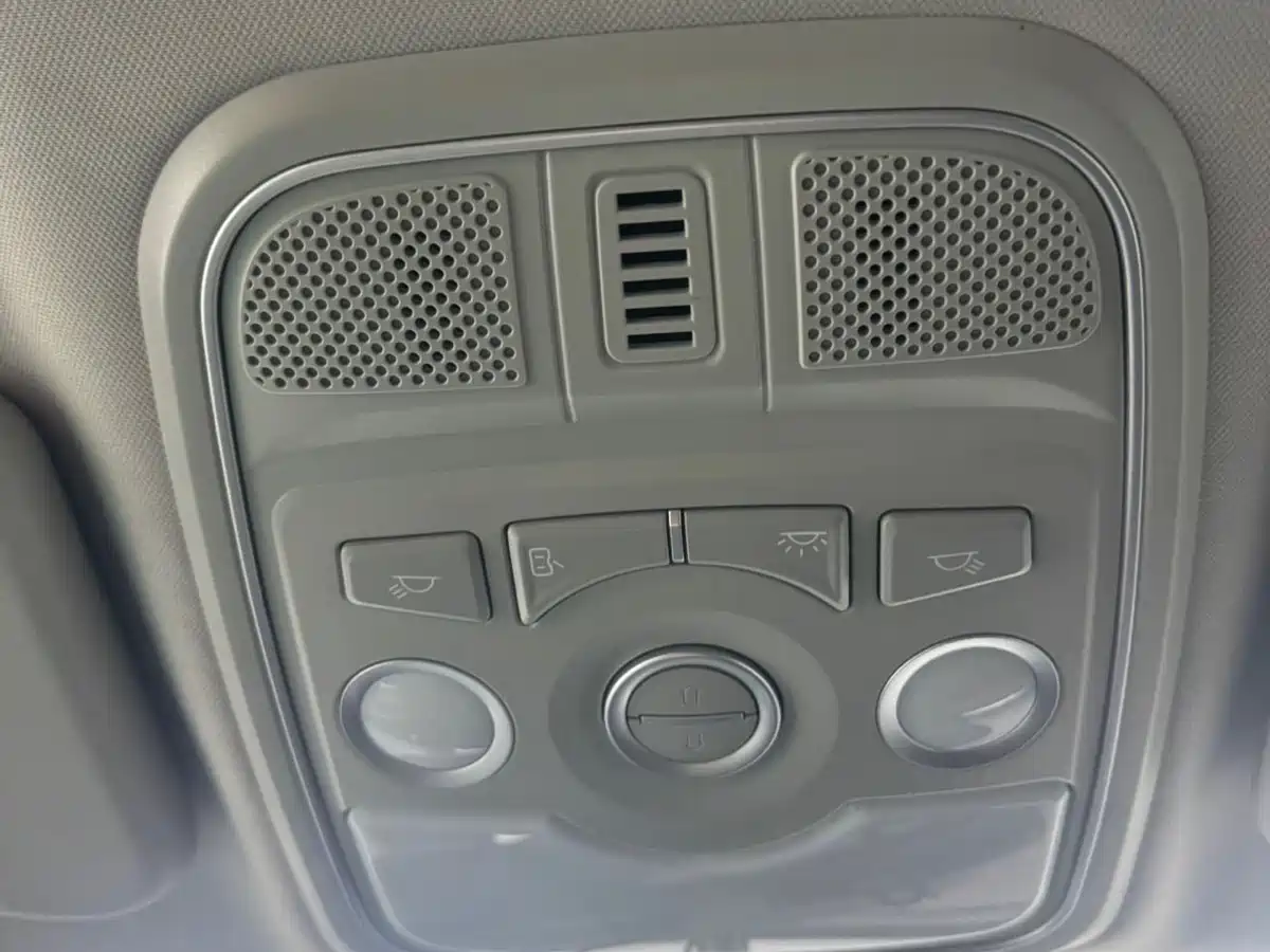 Haval M6 2021 PLUS 1.5T DCT Luxury Smart Connect фото 23