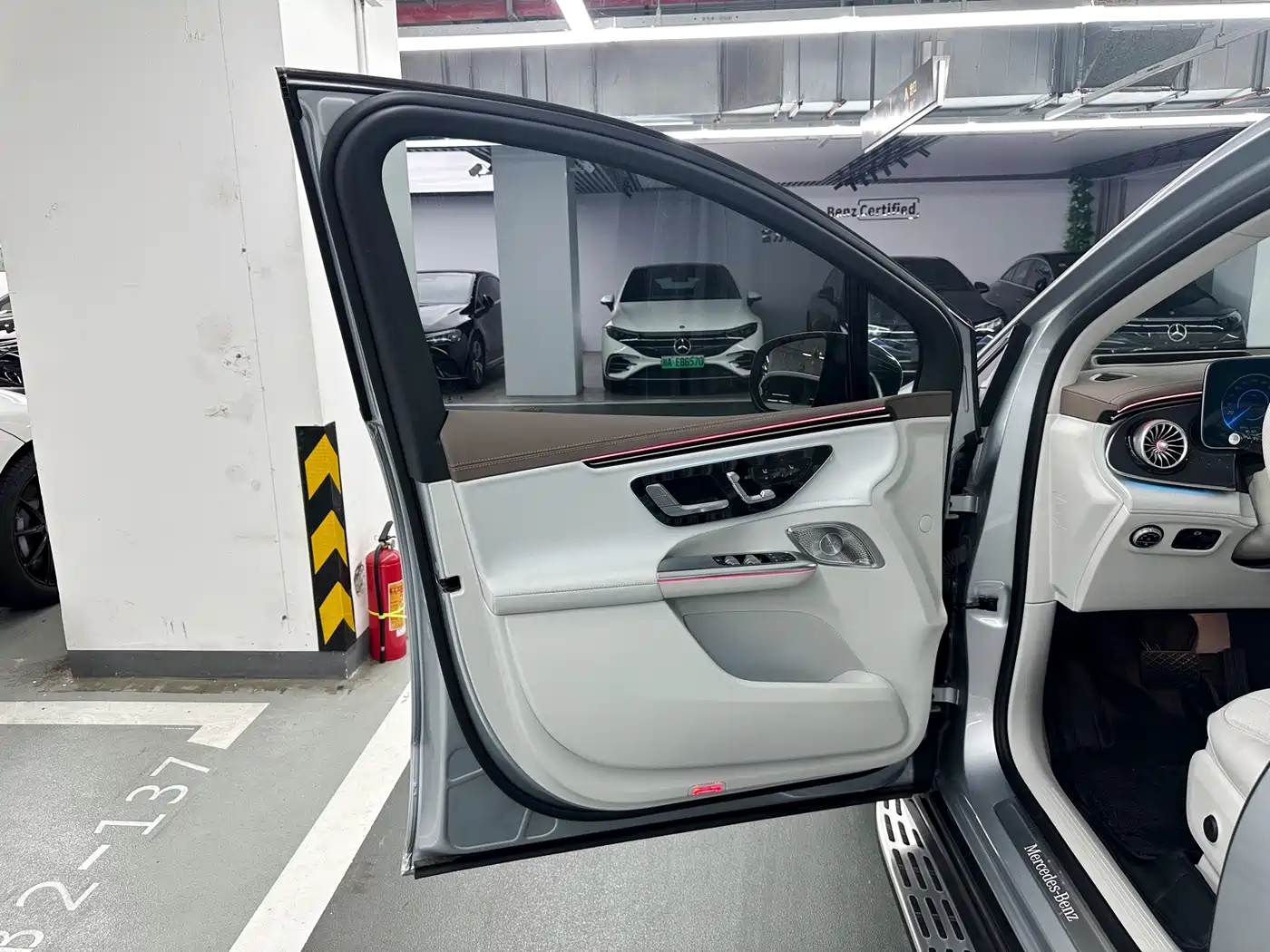 Mercedes-Benz EQE SUV 2023 500 4MATIC Special Edition фото 9