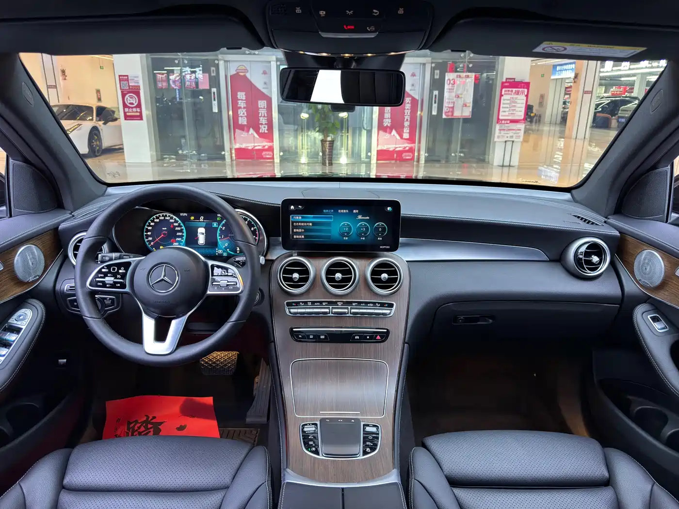 Mercedes-Benz GLC 2021 GLC 300 L 4MATIC Sporty фото 9
