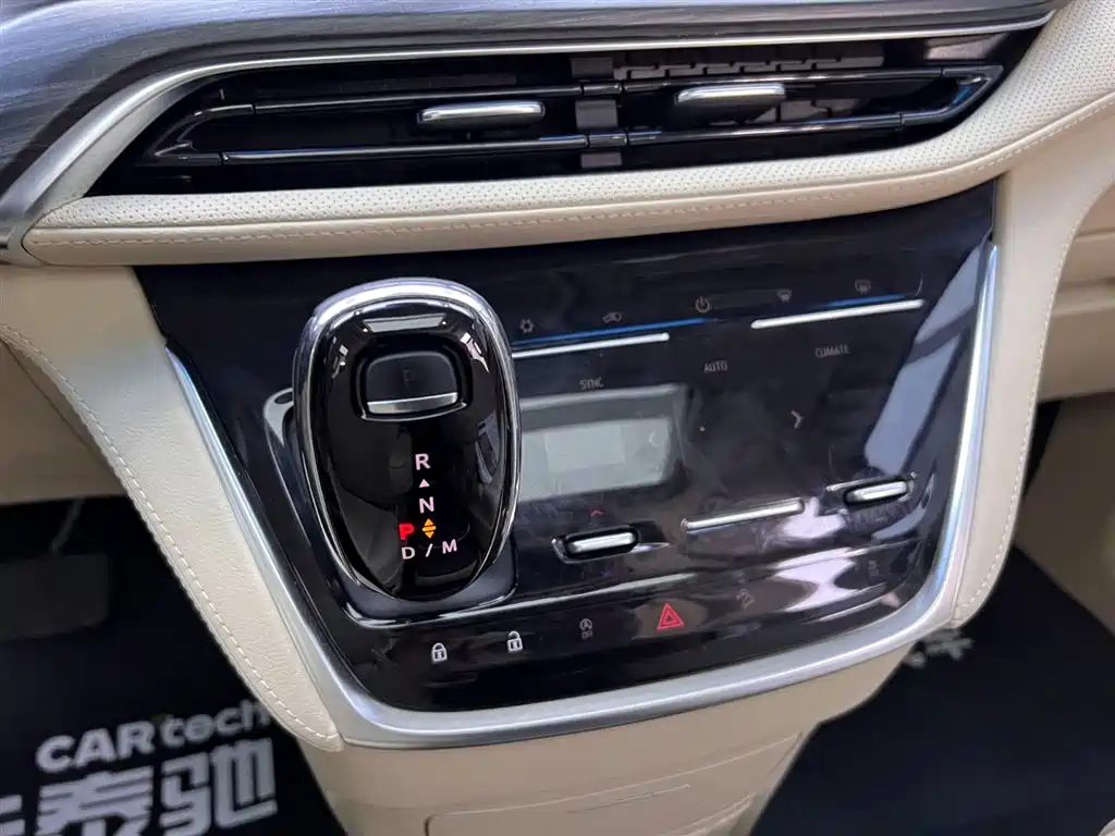 Buick GL8 2023 ES Landmaster Exclusive фото 23