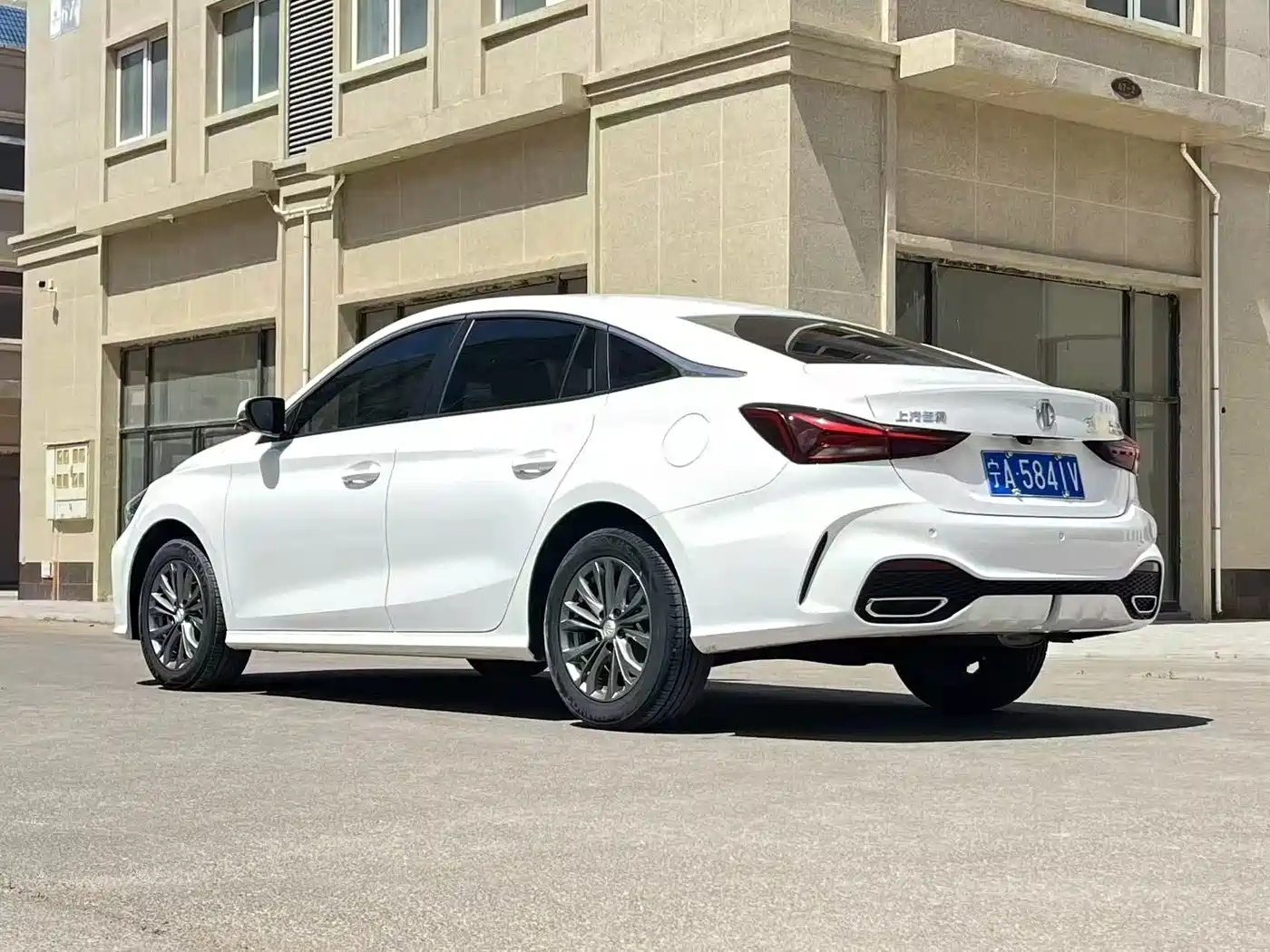 MG MG5