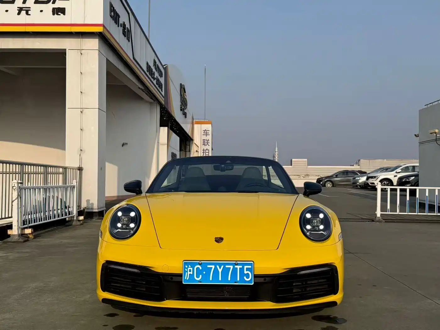 PORSCHE 911