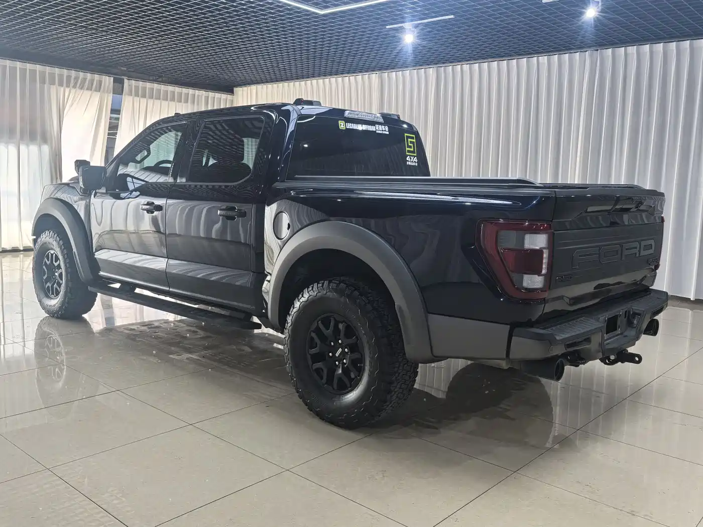 FORD F-150 RAPTOR