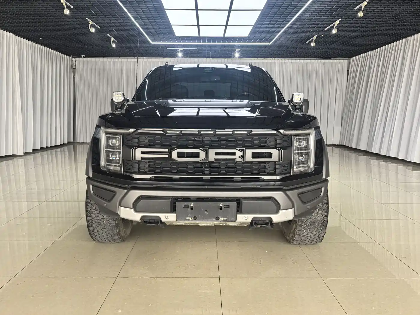 FORD F-150 RAPTOR