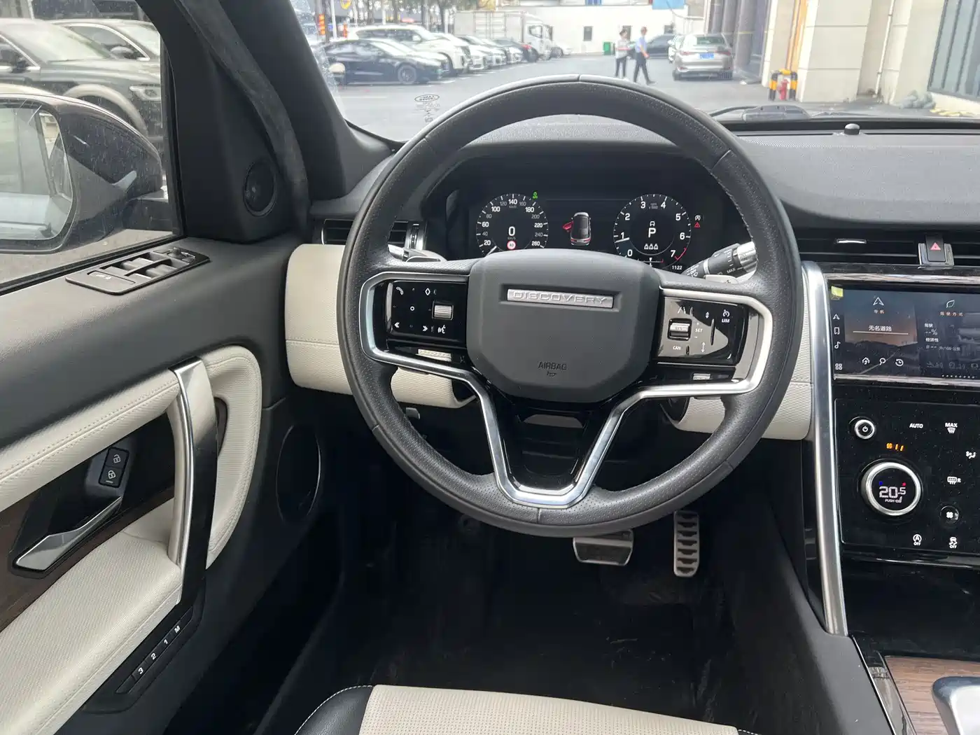 Land Rover Discovery Sport 2022 Model Facelift 249PS R-Dynamic S Performance Edition 5-seater фото 4