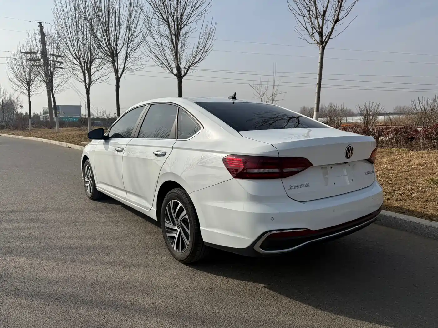 Volkswagen Lavida 2023 1.5L Auto Five Million Edition фото 7