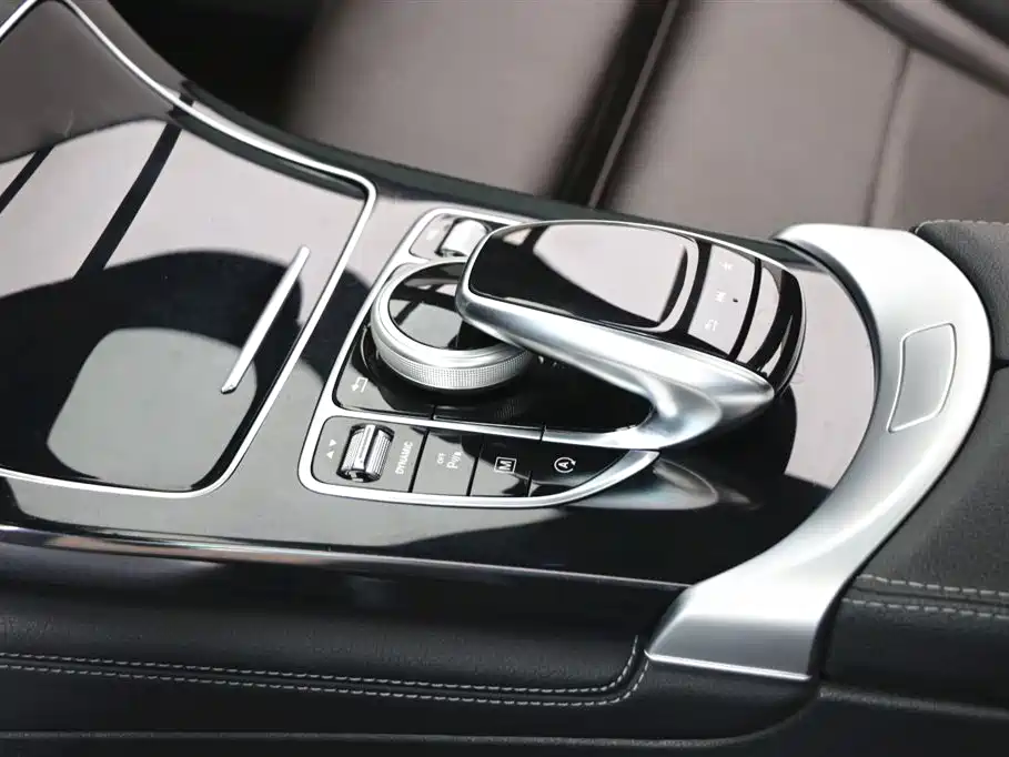 Mercedes-Benz GLC 2019 Model GLC 200 L 4MATIC фото 14