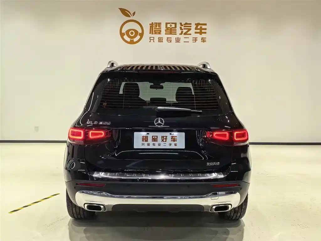 MERCEDES-BENZ GLB