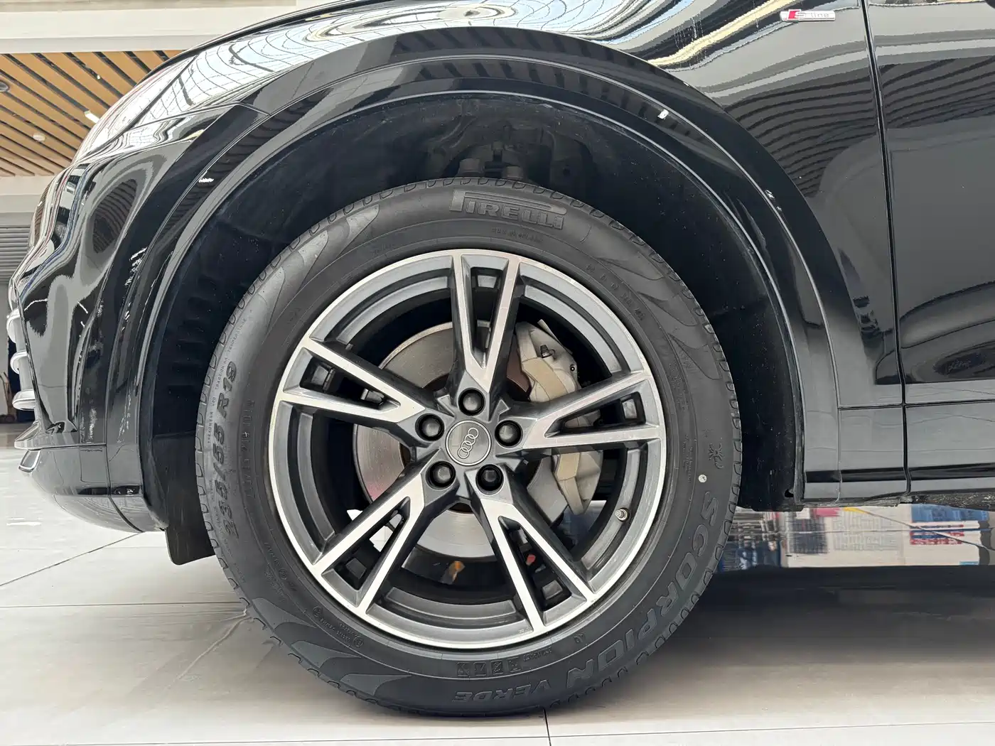 Audi Q5L 2020 Facelift 40 TFSI Honor Fashion фото 22