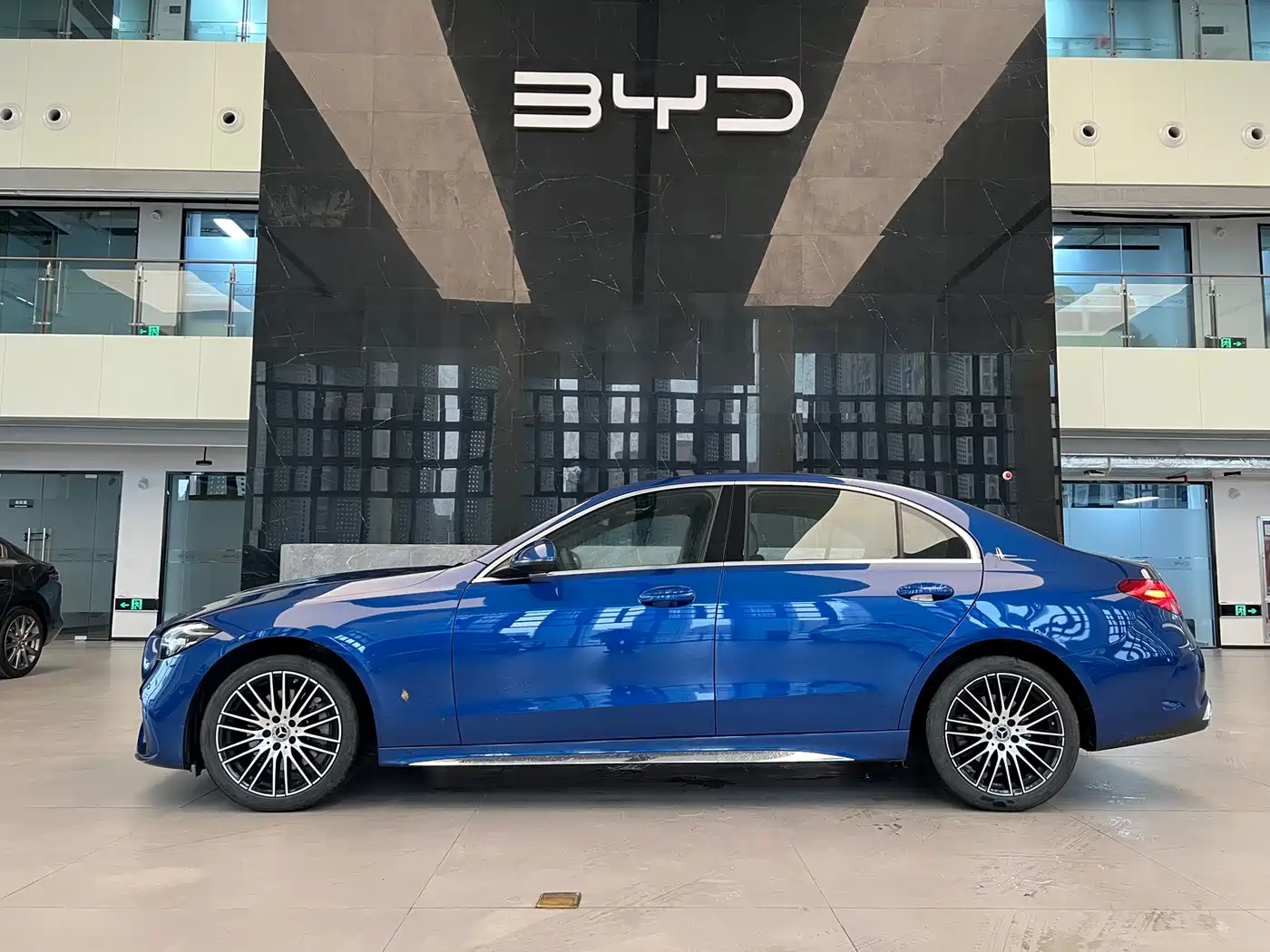 Mercedes-Benz C-Class 2022 C 260 L Sport Edition фото 3