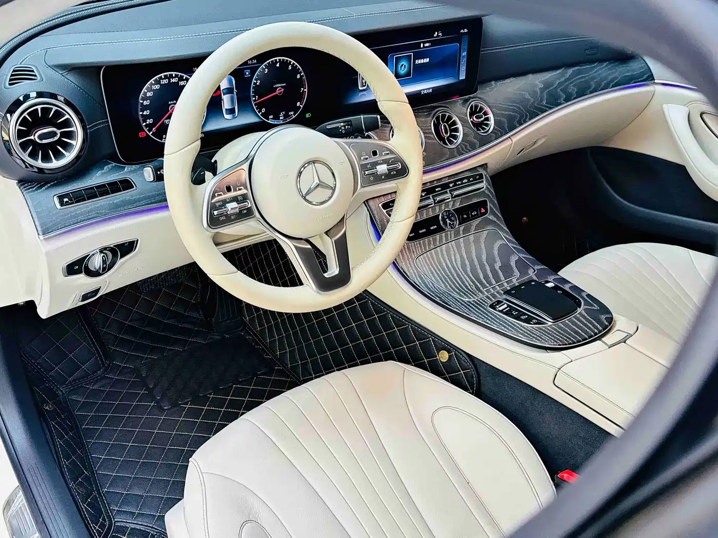 MERCEDES-BENZ CLS