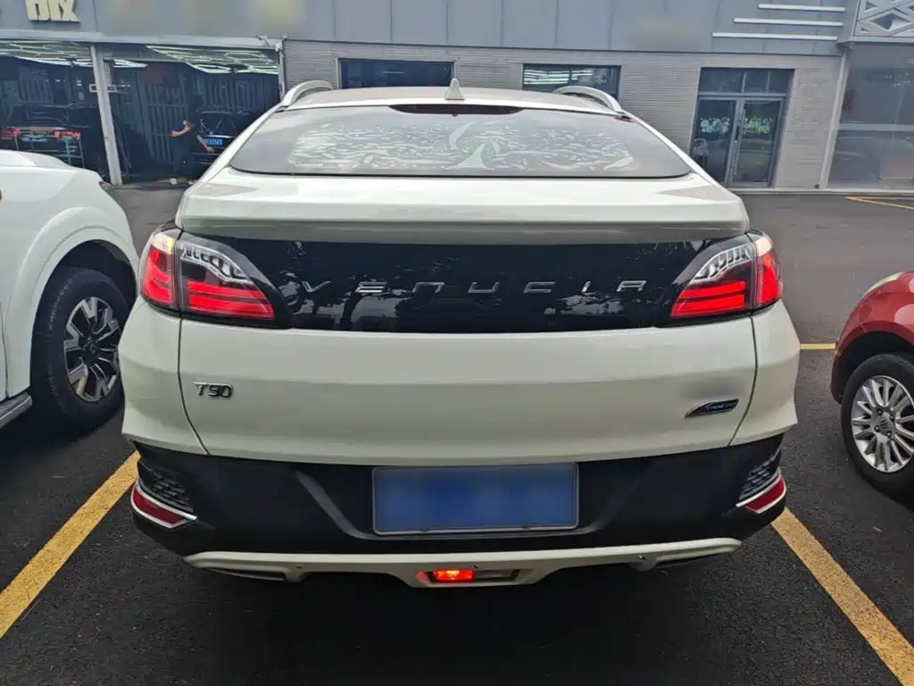 Venucia T90 2017 2017 2.0L CVT Smart Edition