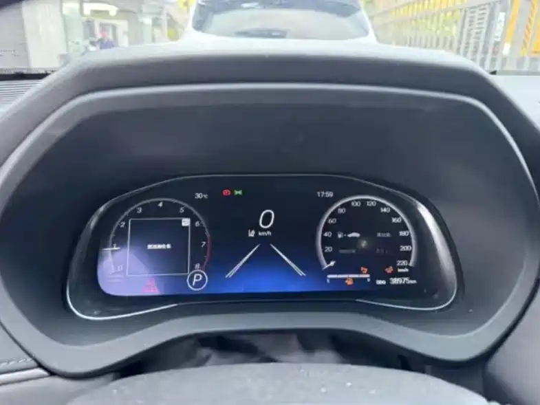 Toyota Venza 2023 2.0L CVT FWD Premium фото 5